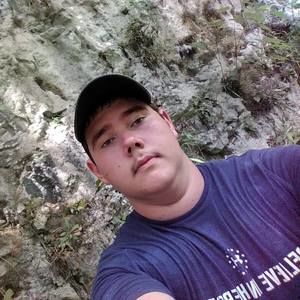 Meet your Posher, Cody